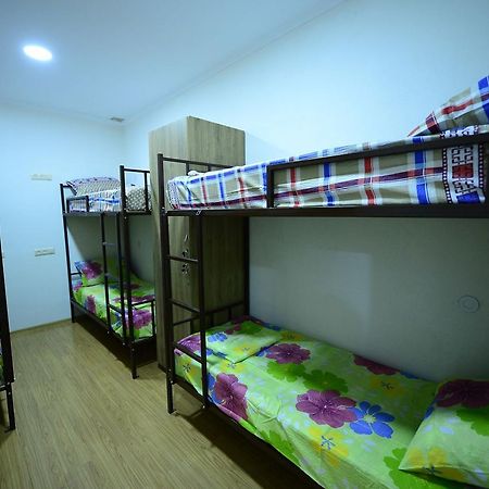 Hostel 17 Only For Men Tbilisi ภายนอก รูปภาพ