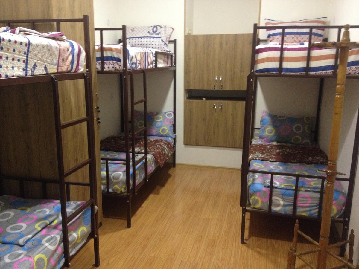 Hostel 17 Only For Men Tbilisi ภายนอก รูปภาพ