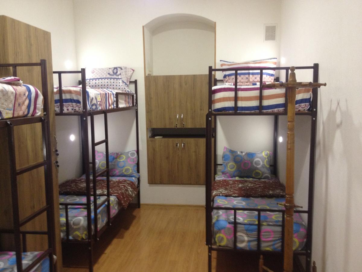 Hostel 17 Only For Men Tbilisi ภายนอก รูปภาพ